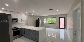 919 NE 4th Ct Gallery 10