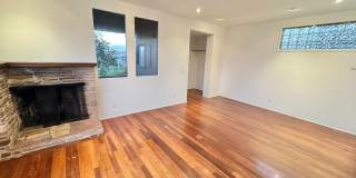 Tranquil & Spacious 2 BR/Den/ 1 BA Condo in the Central Richmond District Tranquil & Spacious 2 BR/Den/ 1 BA Condo in the Central Richmond District Gallery 3
