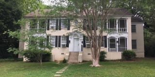 329-A Cloverdale Road Gallery 1