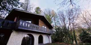 3 Bed 2.5 Bath in the Heart of Bellevue Gallery 1