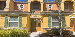 942 NE 42nd Pl Gallery 1