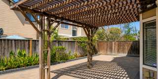 Amazing Spacious Home in Fremont w/Bonus Loft - Ardenwood! Gallery 24
