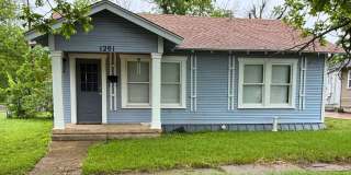 Charming 2-bedroom, 1-bath home Gallery 1