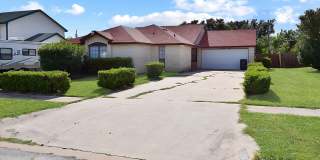 1909 Kingwood Dr Gallery 1