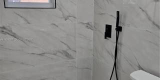 987 NE 145 Gallery 34