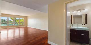 9102 W Bay Harbor Dr Gallery 23