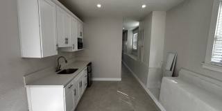 655 Solano Avenue - Studio Gallery 1