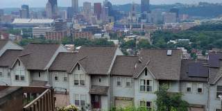 Amazing North Side Condominium Gallery 7