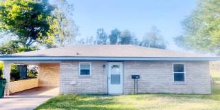 Updated 2Bedroom Brick Home In Crowley La Gallery 1