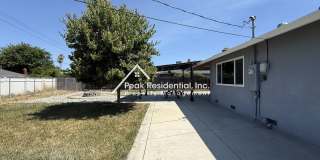 A Charming 3bd/2ba Sacramento House with Fenced Backyard Gallery 29