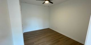 Forest Ave - Luxury Off-Campus Housing! Gallery 12