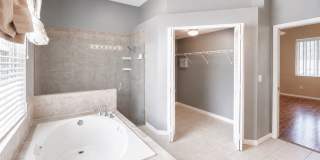 Spacious 4-Bedroom Home in Desirable Riverview Location with Excellent Schools Gallery 29