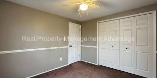 Cute Three-Bedroom with Large Deck! Gallery 17