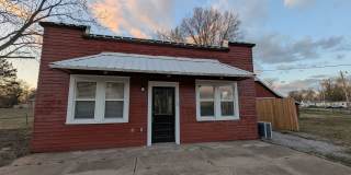2 Bedroom Available - 410 E 6th, Lamar MO Gallery 1