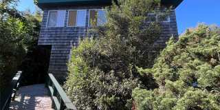 150 Clipper Roadway Gallery 1