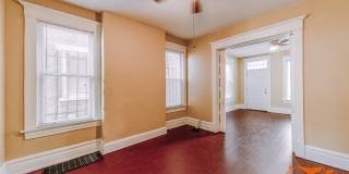 172 E 11th Avenue Gallery 33