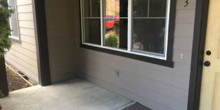 NW 3x2 townhome with primary bedroom on the main level Gallery 4