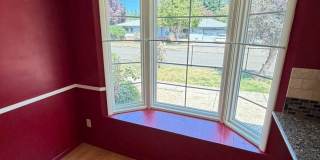 3 Bedroom on Large corner lot! 3 Bedroom on Large corner lot! Gallery 9