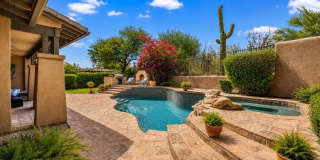 9572 E Mountain Spring Road Gallery 37