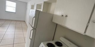 921 N 17th Ct Gallery 11