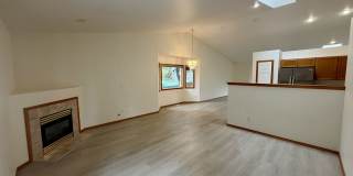 Cozy and Charming 3 Bedroom in Lynnwood! Gallery 6