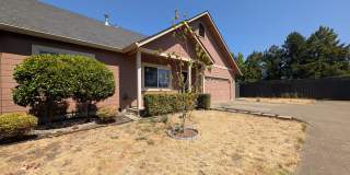 Beautiful 3-Bedroom, 2-Bath Home With Solid Surface Flooring Gallery 1