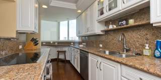Private Floor Residence on the 8th Floor with Panoramic Ocean Views - Seabreaze #8 Gallery 9