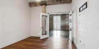 900 S PETERS Street Gallery 8