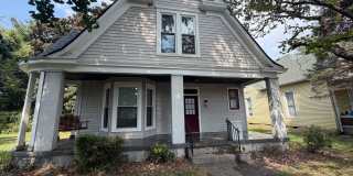 Spacious 4 bed / 1.5 bath home Gallery 1