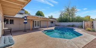 5-Bedroom Tempe Home with Private Pool, Guest House & Garage Near ASU Gallery 4