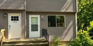 1247 Chateau Drive Gallery 1