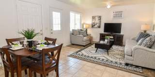 6th Ave W Grinnell Gallery 7