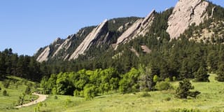 Glenlake Apartments Gallery 14