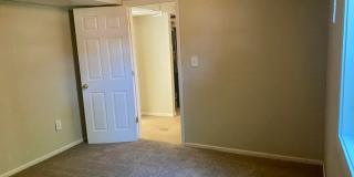 Home with Tons of Space!! Gallery 19