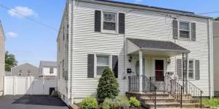 605 Crescent Dr Gallery 1