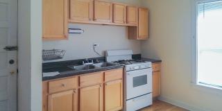 1825-39 W Foster / 5131-37 N Wolcott Gallery 35
