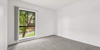 Lakewood Apartments at Lake Merced Gallery 19