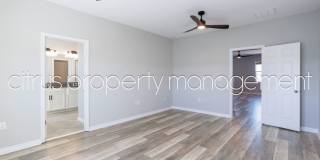 Stunning Double Waterfront 4/3 Home with Dock and Electric Boat Lift Gallery 37