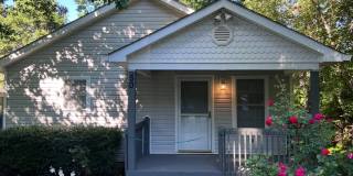 Lovely 3 bedroom/2 bathroom, Convenient Royal Pines area. Gallery 1