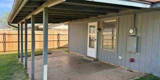 Lovely home in Expressway Village offering 3 bedrooms and a Jack & Jill bathroom. Gallery 30