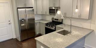 Stunning 2-Bed Condo with Private Roof Deck in Norris Square! Available mid-July! Gallery 1
