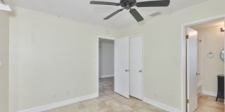 1 Bedroom Beachfront Condo, Steps away from Beach Access! Gallery 22