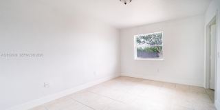 705 NW 13th Ter Gallery 28