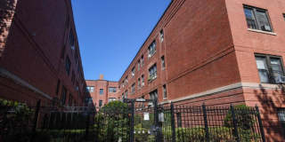 5744 Winthrop Gallery 1