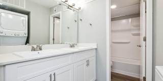 Stonehill Gallery 40