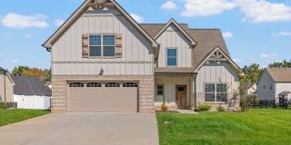 Pet Friendly Four Bedroom with Bonus! Gallery 1