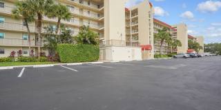 3959 Via Poinciana Gallery 1