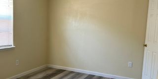 909 S 17th St Gallery 5