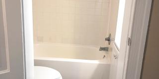 Modern Capitol Hill Location Basement Newly Renovated Unit with 1 Bedroom, 1 Bathroom, Gallery 15