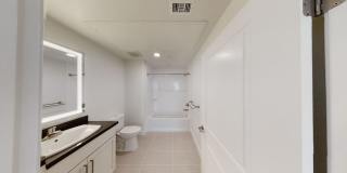 Capitol Towers – Luxury Midrise Gallery 13